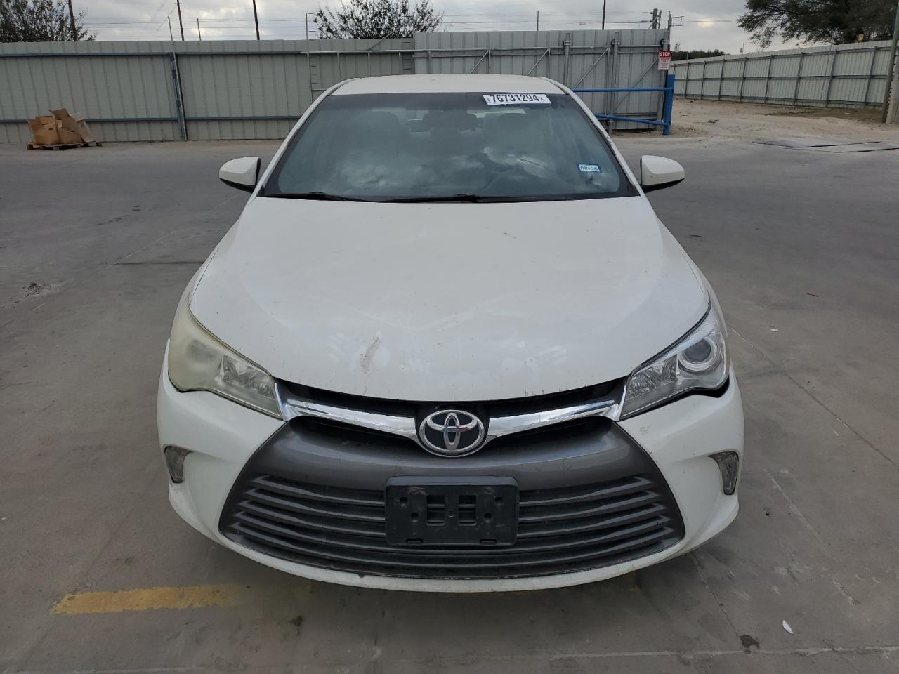 VIN 4T1BF1FK8GU224072 2016 TOYOTA CAMRY no.5