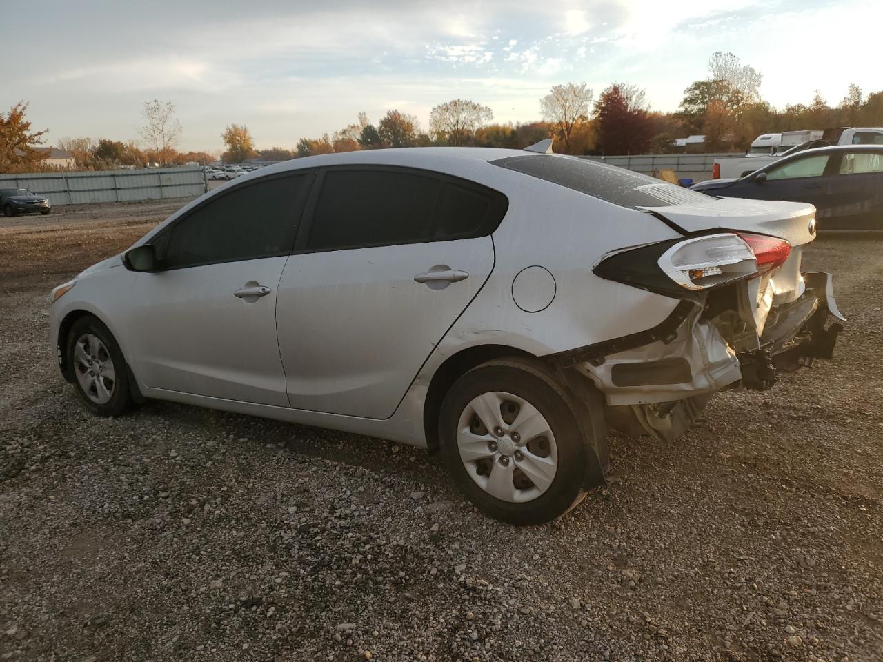 2017 Kia Forte Lx VIN: 3KPFK4A72HE072750 Lot: 77260244