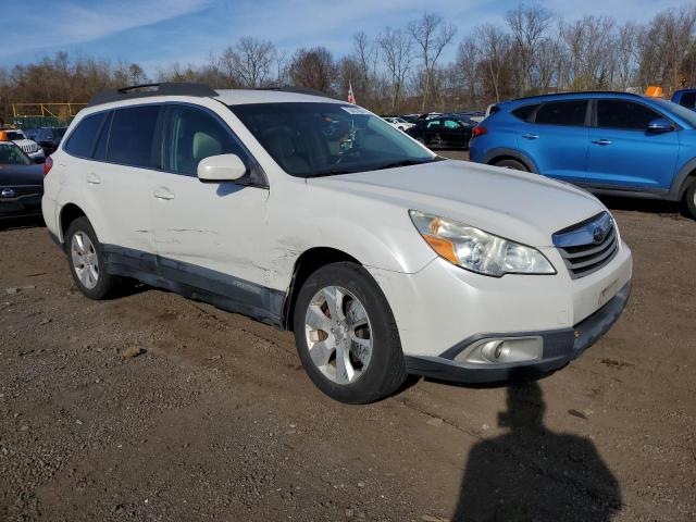  SUBARU OUTBACK 2012 Белы