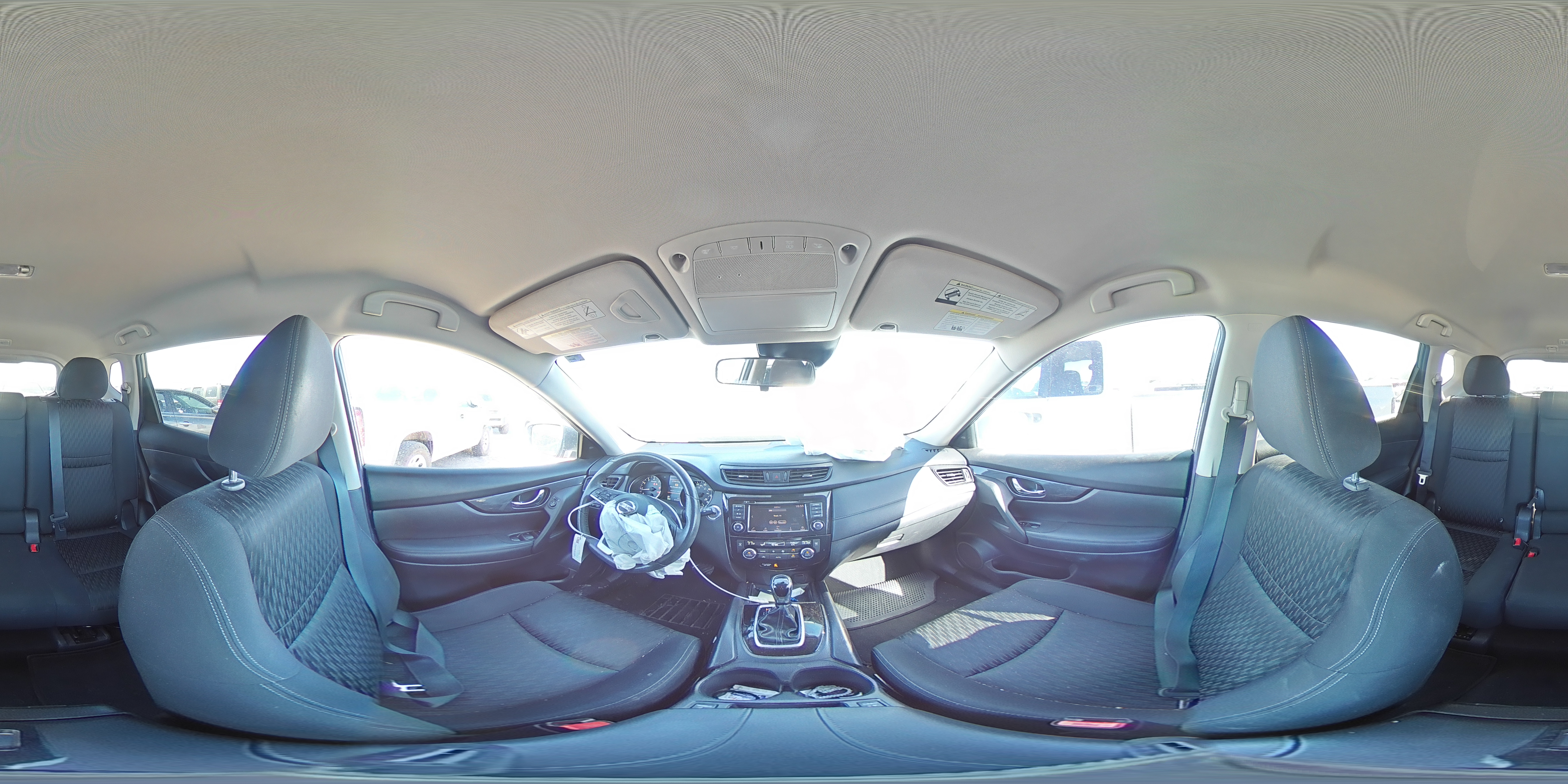 2019 Nissan Rogue - Image 14