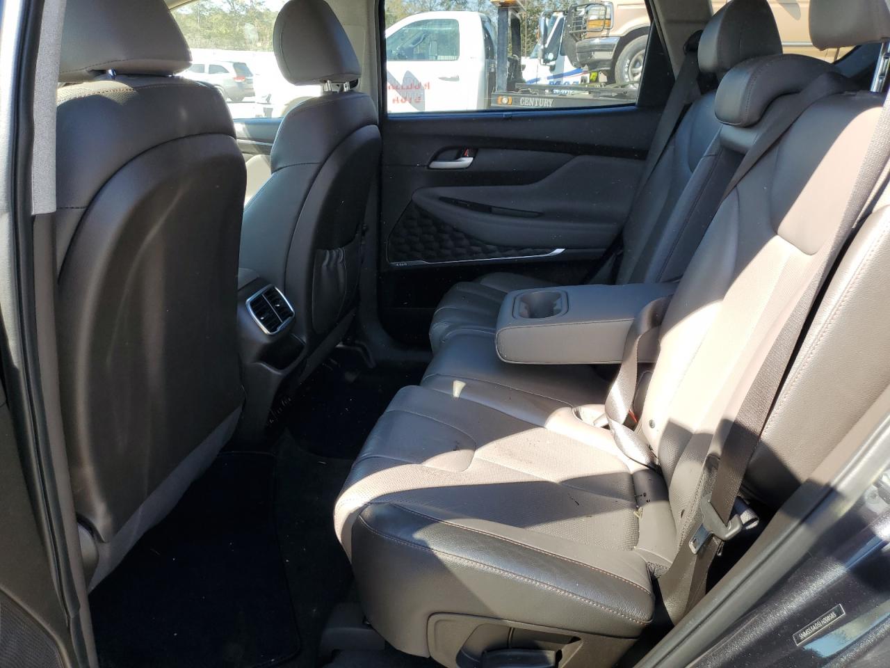 2020 Hyundai Santa Fe - Image 10