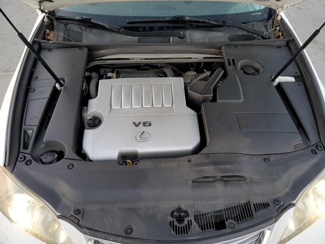 2009 Lexus ES - Image 12