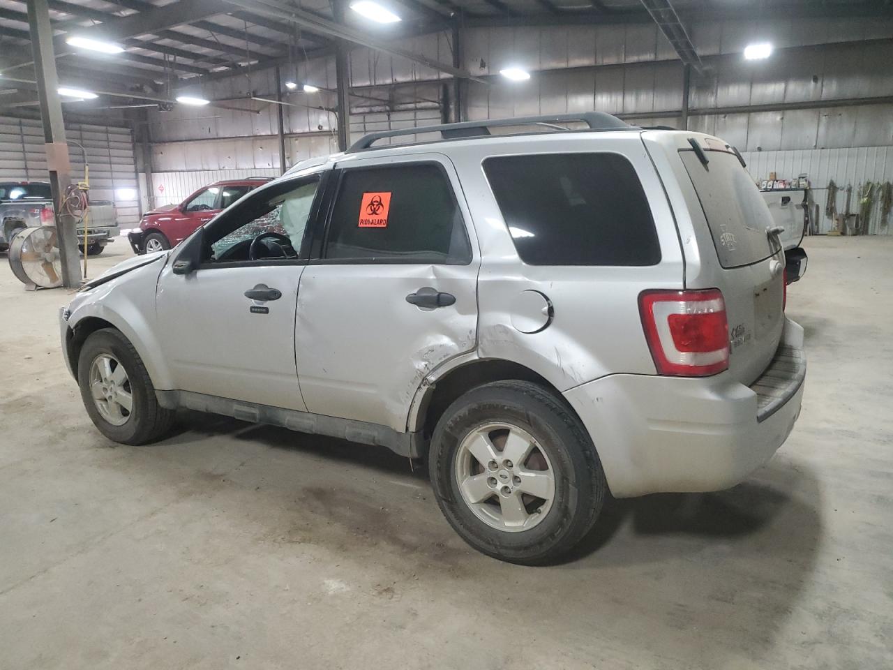 2010 Ford Escape - Image 2