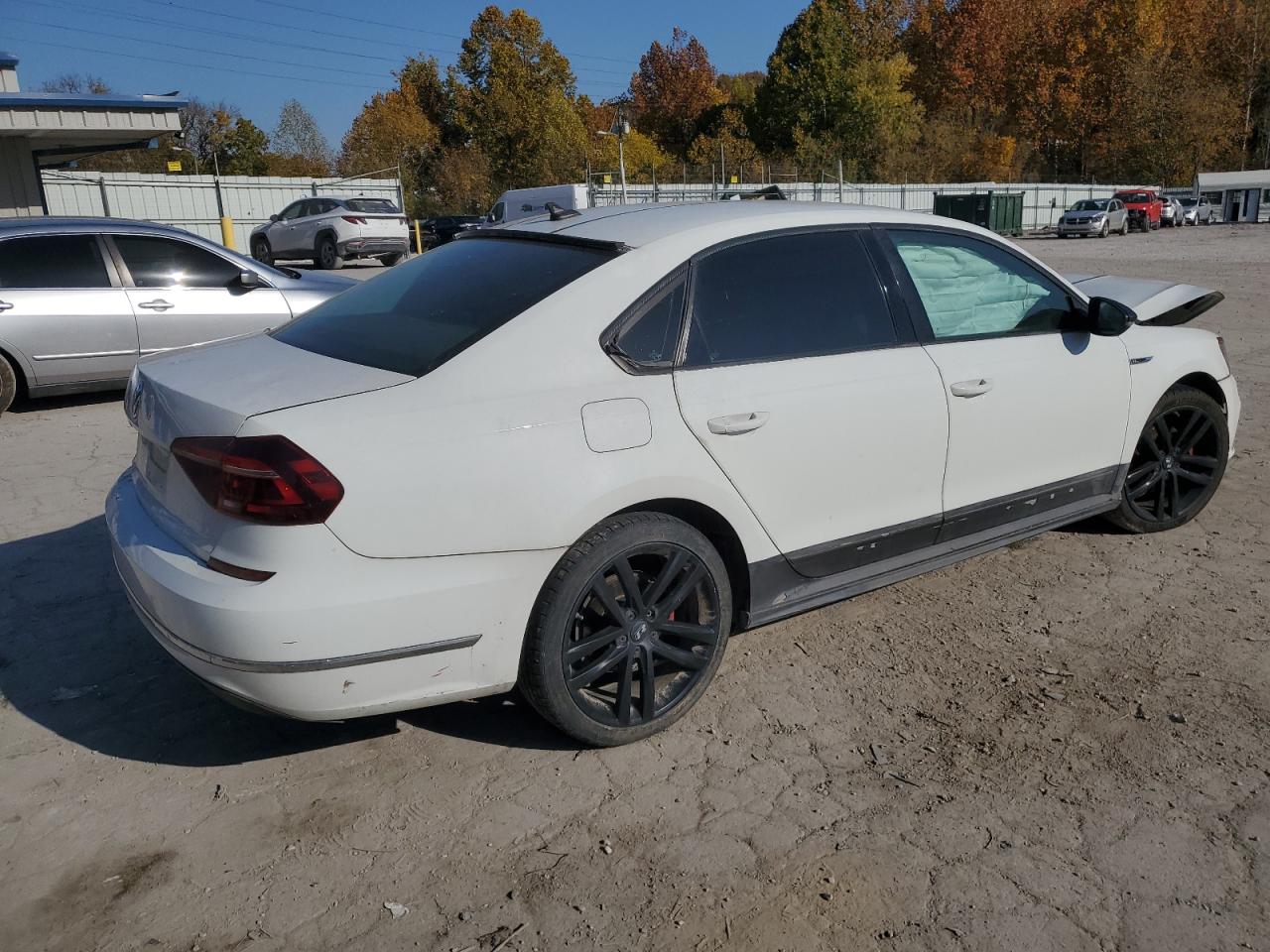 VIN 1VWDT7A3XHC002789 2017 VOLKSWAGEN PASSAT no.3