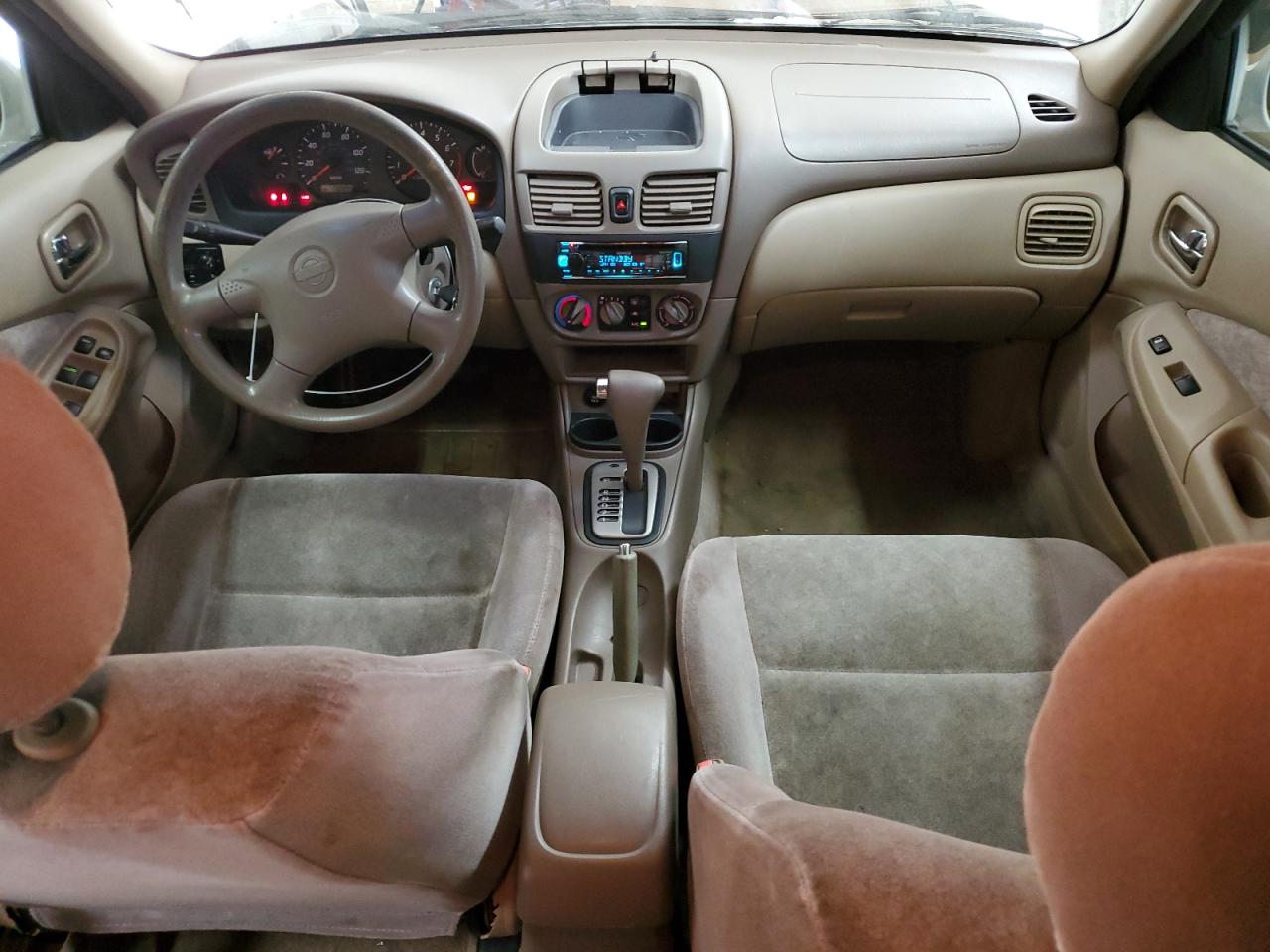 2002 Nissan Sentra - Image 8