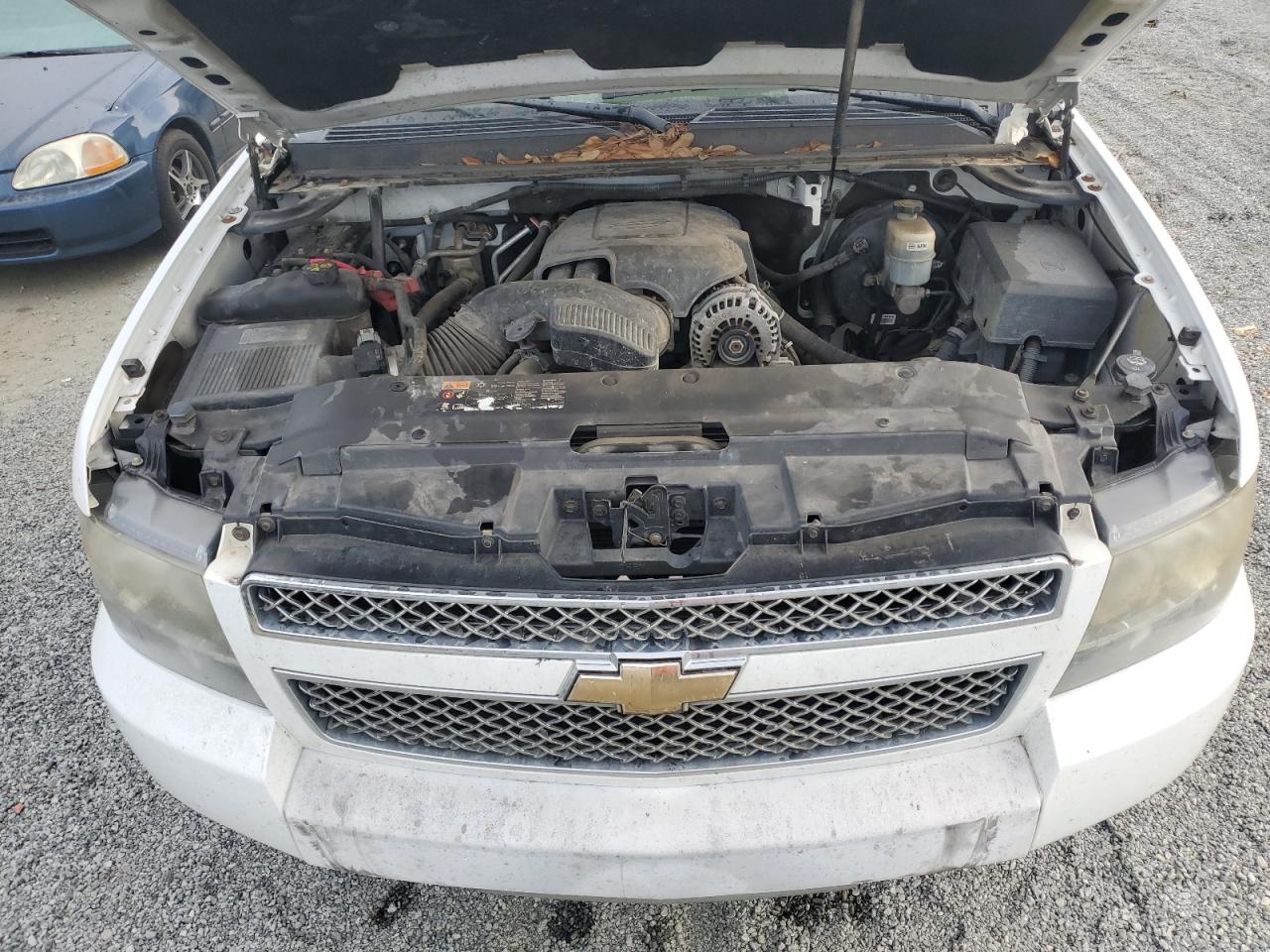 1GNSCJE02BR355160 2011 Chevrolet Suburban C1500 Lt