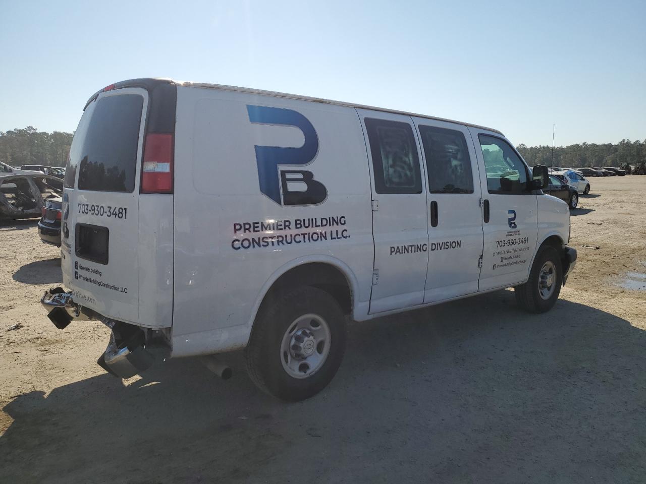 2018 Chevrolet Express - Image 3