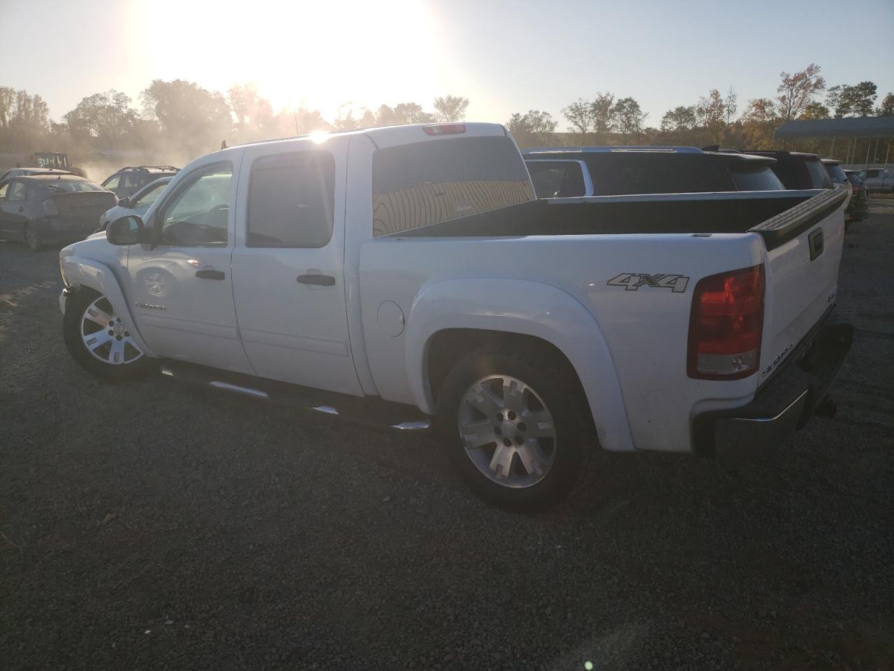 2008 GMC Sierra - Image 2