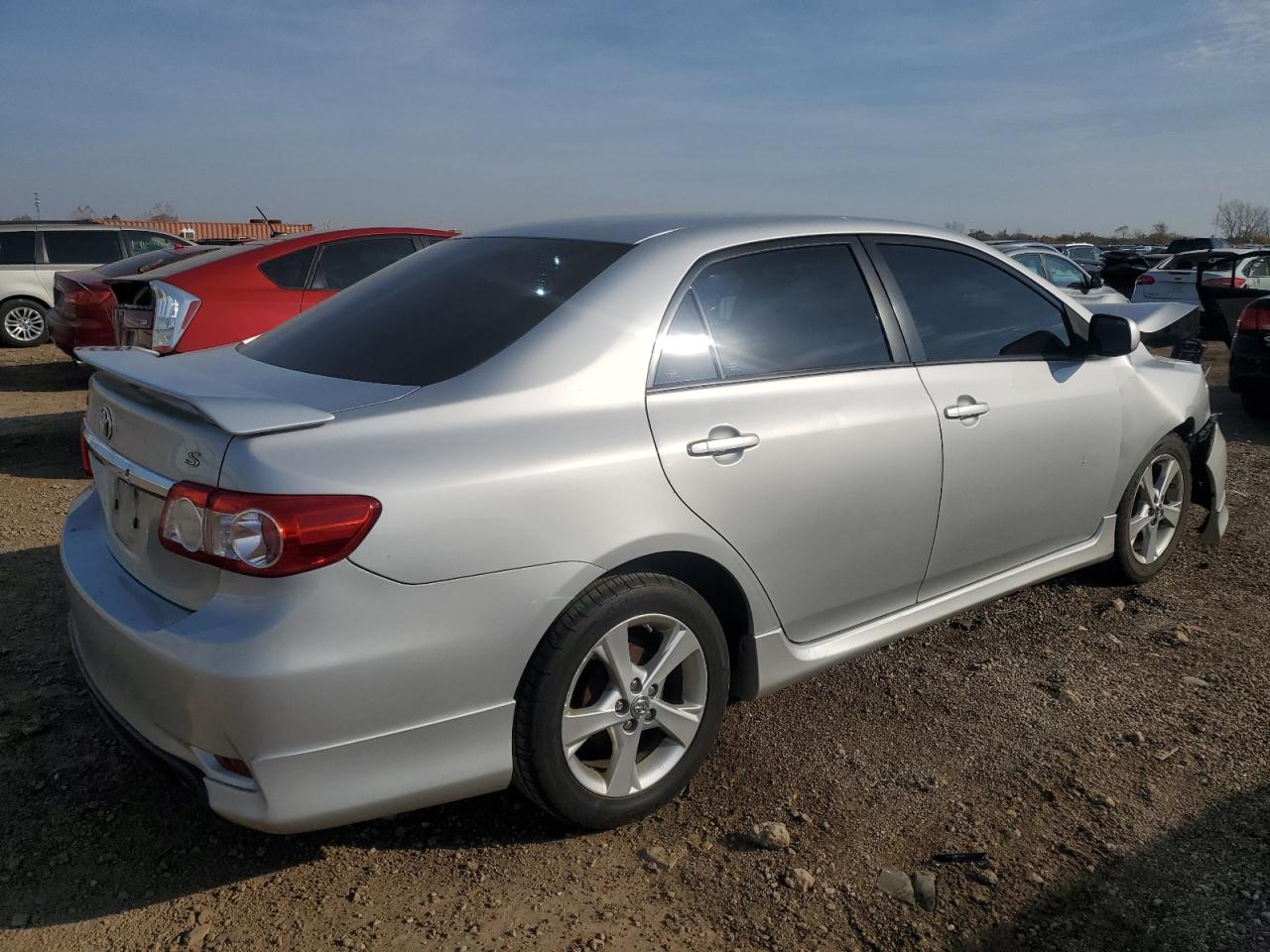 VIN 2T1BU4EE4DC933789 2013 TOYOTA COROLLA no.3