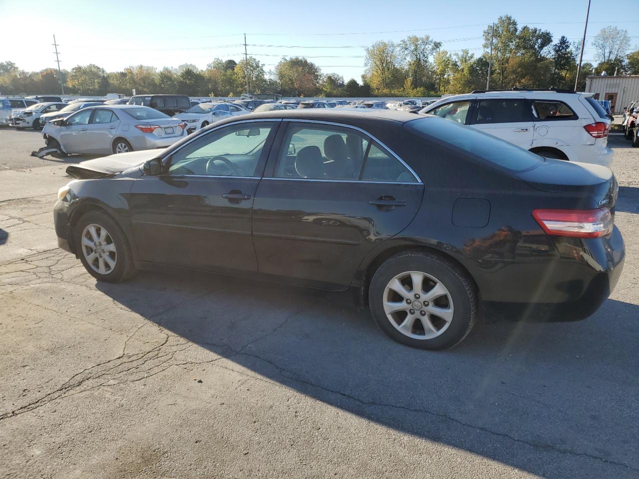 2011 Toyota Camry - Image 2