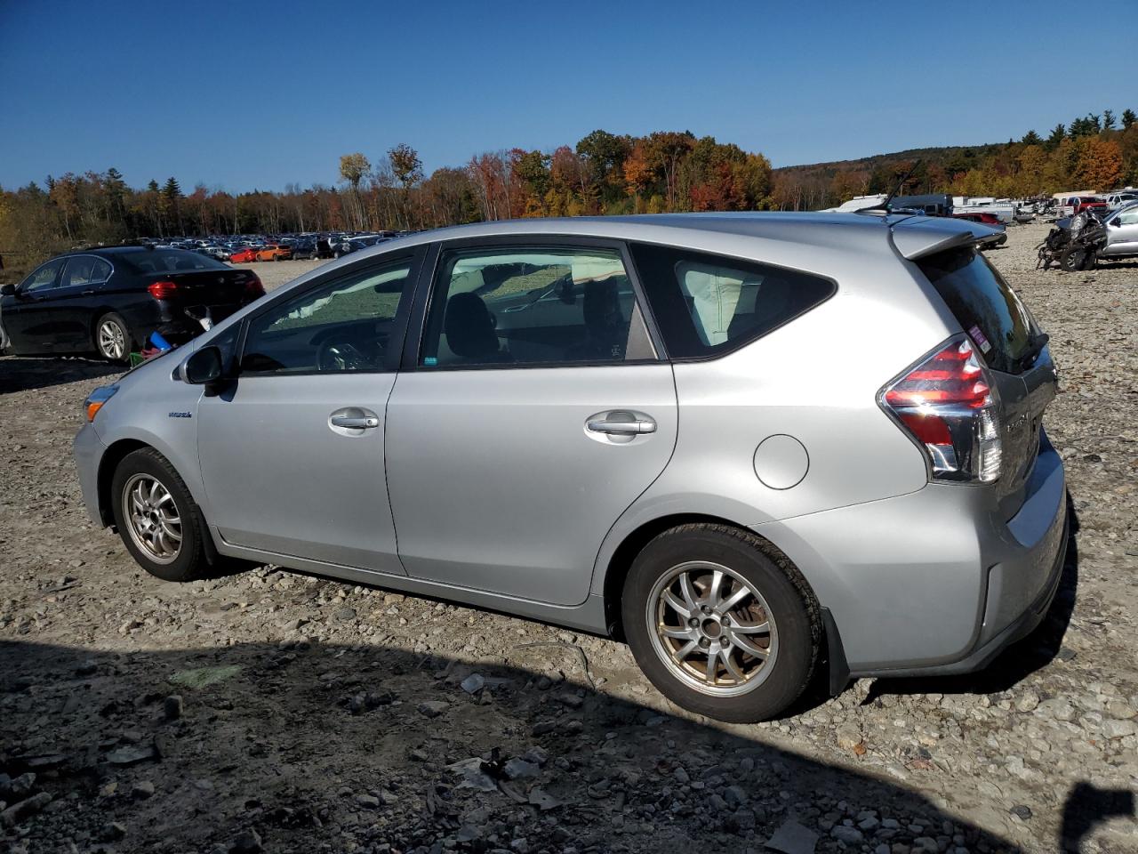 VIN JTDZN3EU8FJ024054 2015 TOYOTA PRIUS no.2