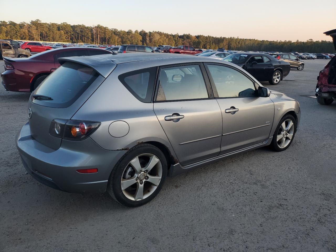 2005 Mazda 3 - Image 3