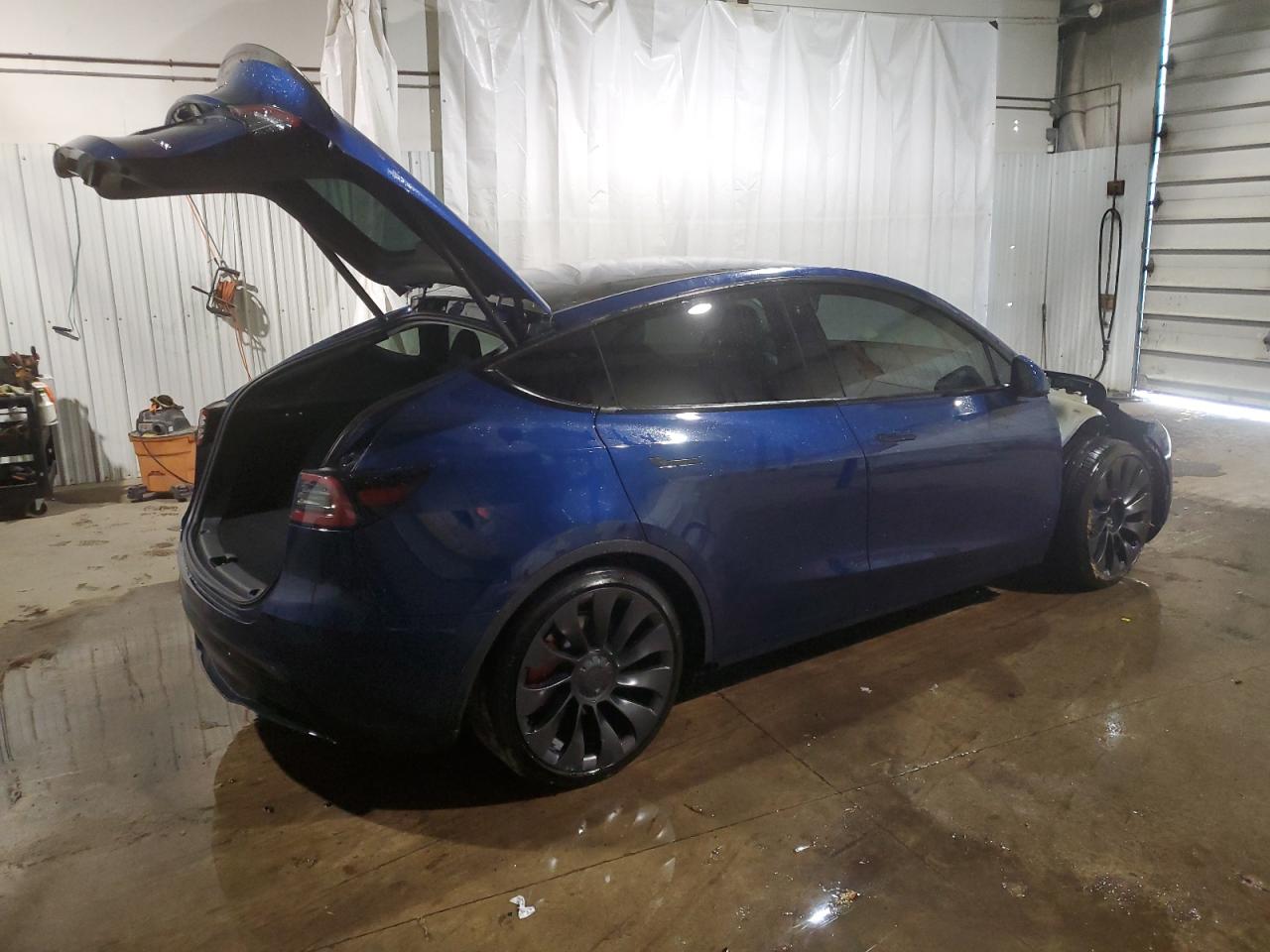 7SAYGDEF2PF705917 2023 Tesla Model Y