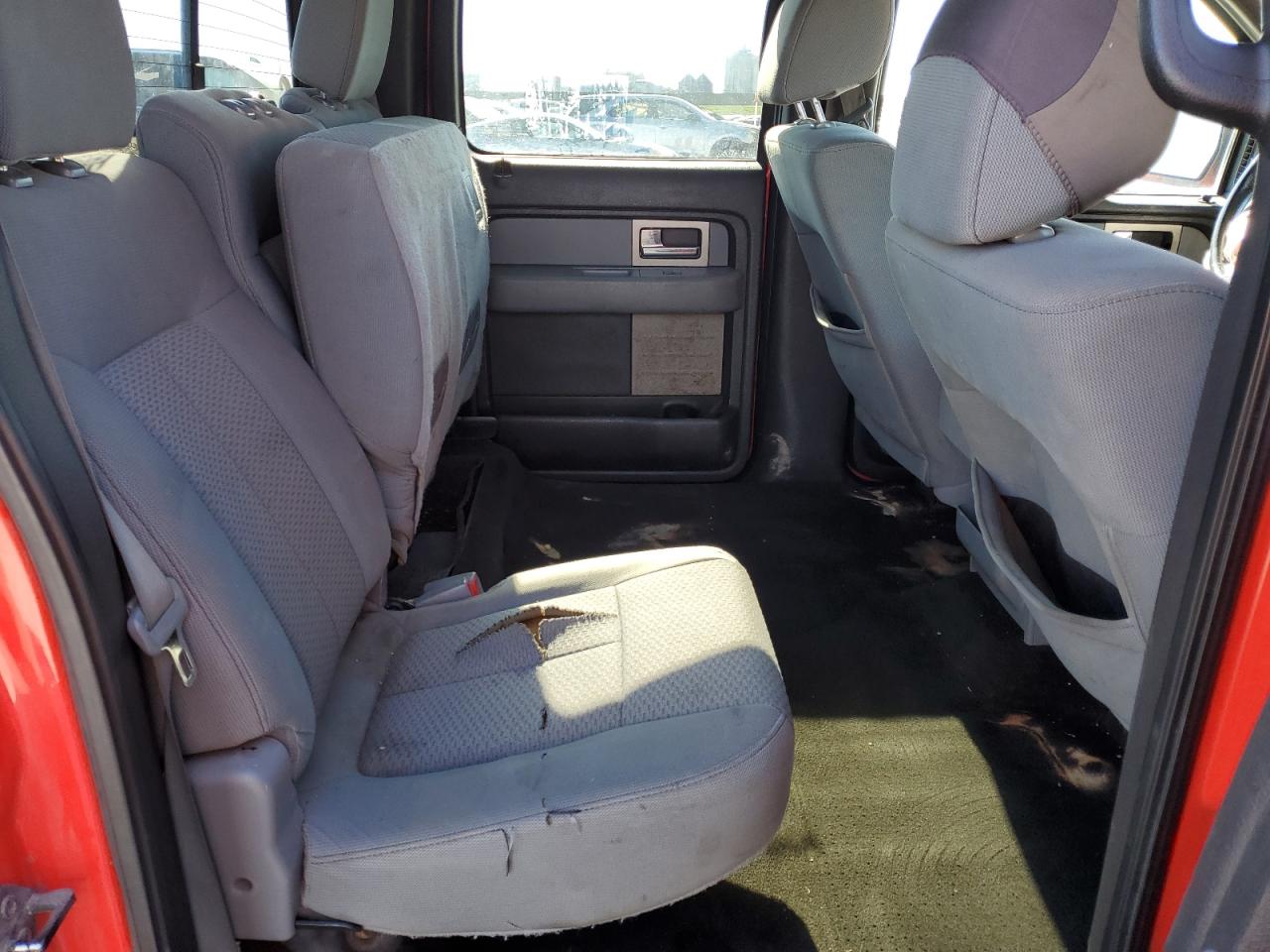 2011 Ford F-150 - Image 10