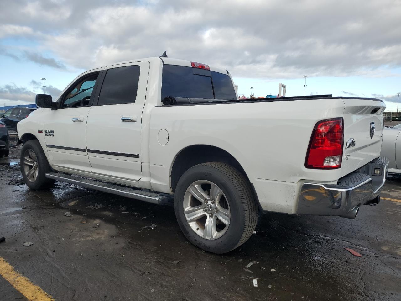2014 RAM 1500 - Image 2