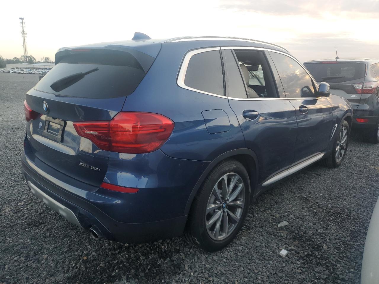 2019 BMW X3 - Image 3