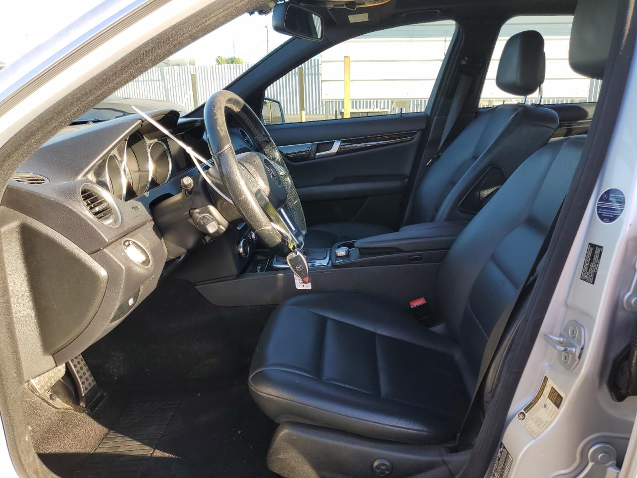 2012 Mercedes-Benz C 350 VIN: WDDGF5HB3CR197400 Lot: 77010364