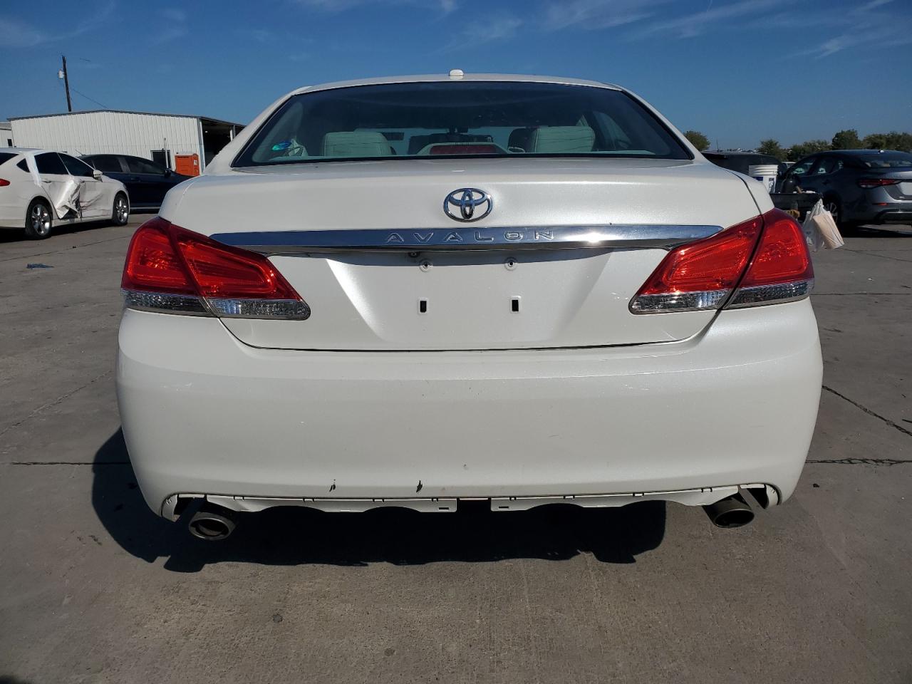 2011 Toyota Avalon Base VIN: 4T1BK3DB2BU421242 Lot: 75944844