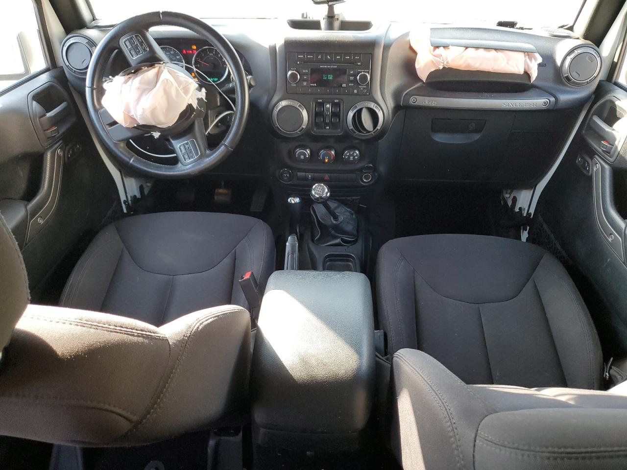 2015 Jeep Wrangler Unlimited Sport VIN: 1C4BJWDG1FL504306 Lot: 75638734