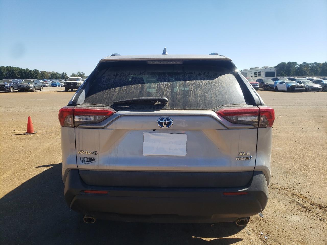 2020 Toyota Rav4 Xle VIN: 2T3RWRFV1LW056817 Lot: 76130924