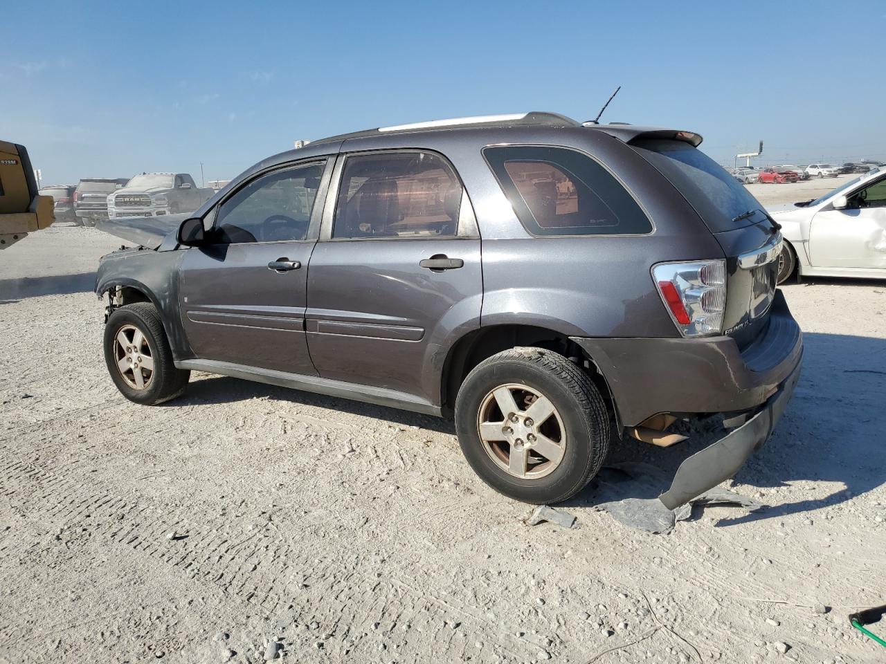 2007 Chevrolet Equinox - Image 2