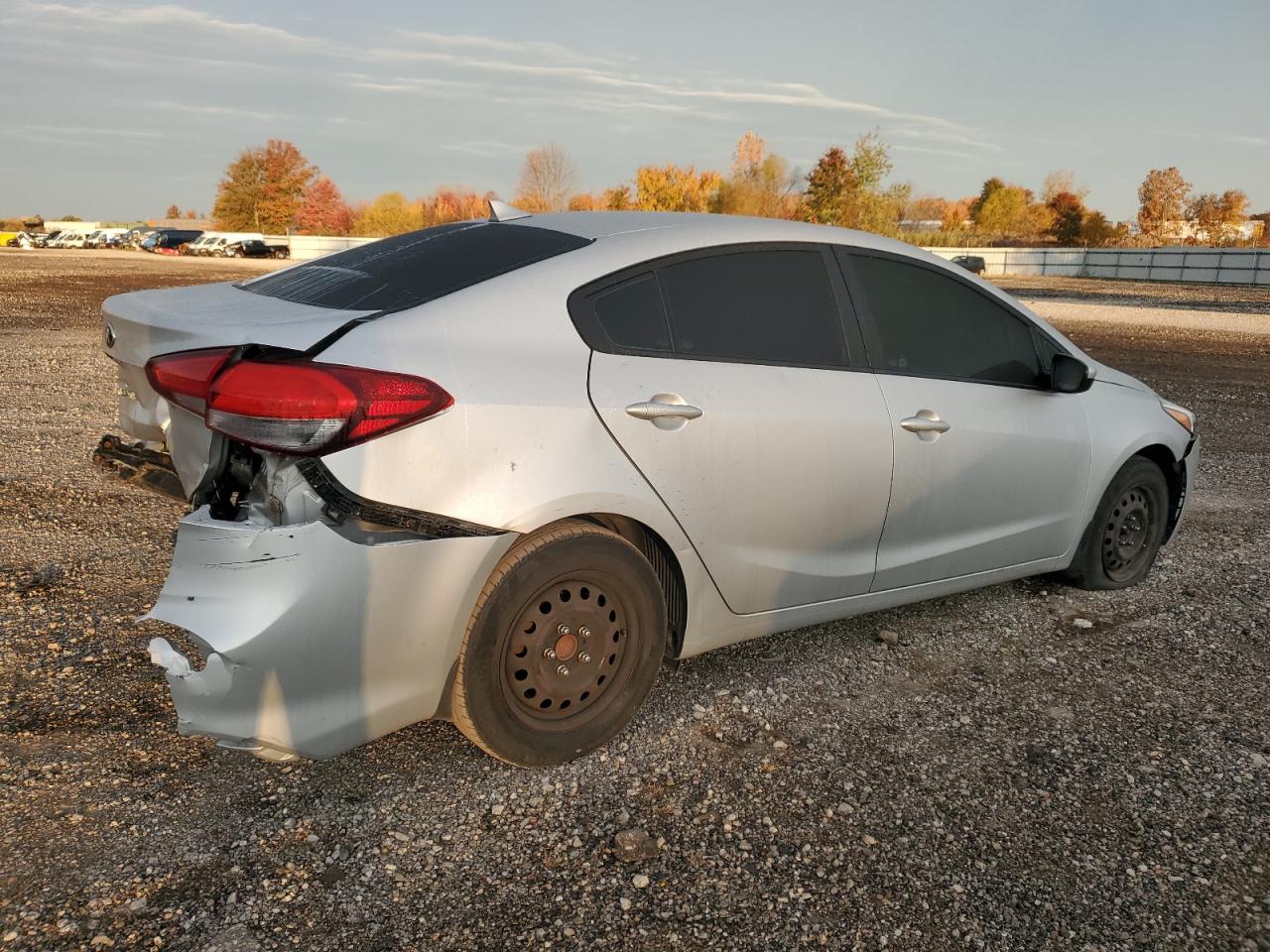 2017 Kia Forte Lx VIN: 3KPFK4A72HE072750 Lot: 77260244