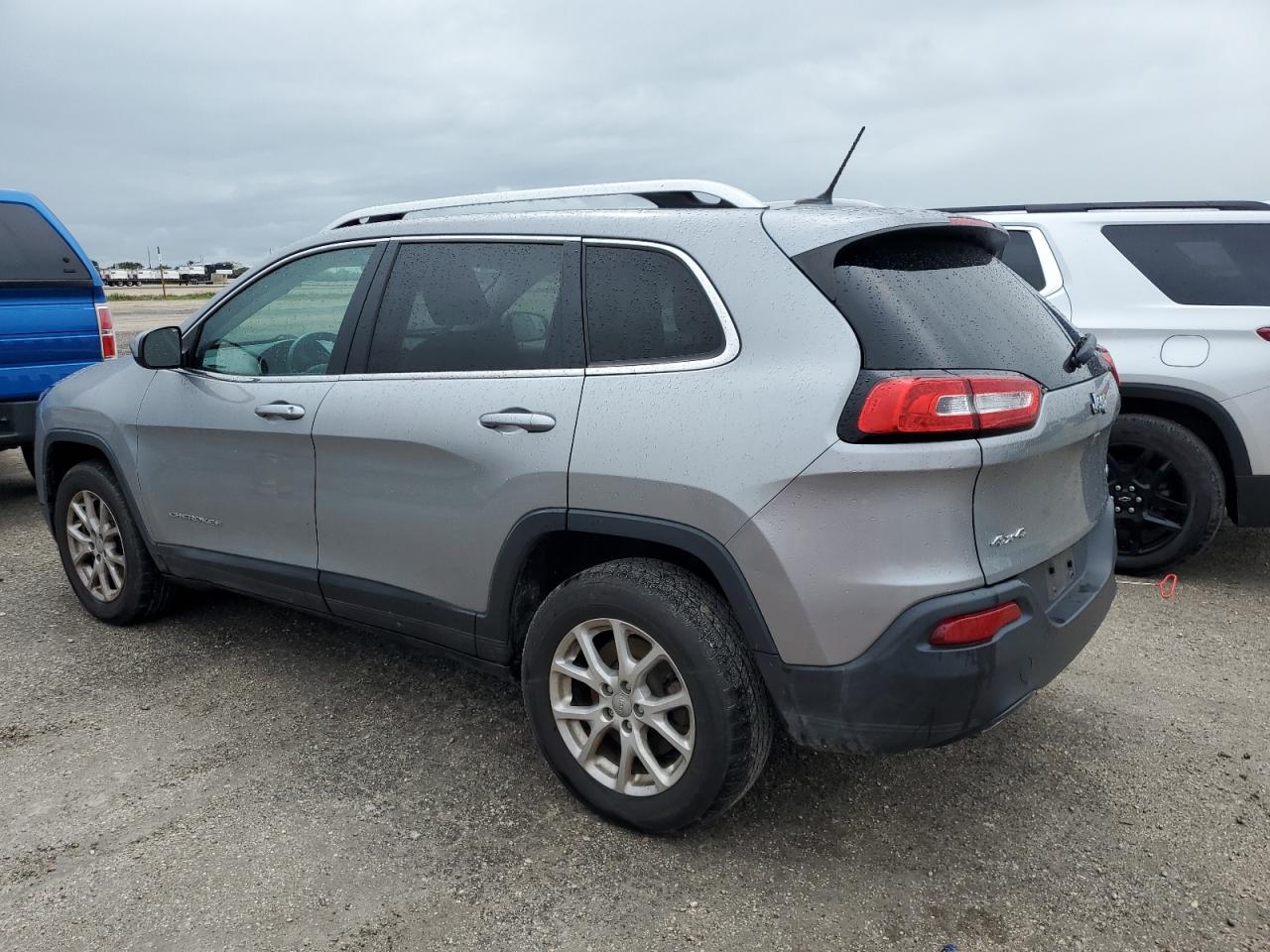 1C4PJMCB0FW614763 2015 JEEP GRAND CHEROKEE - Image 2