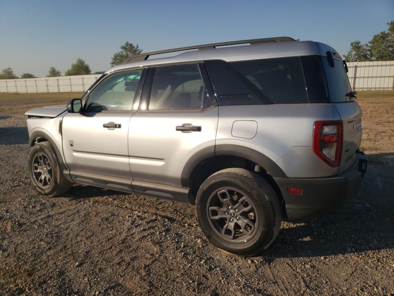 2023 Ford Bronco - Image 2
