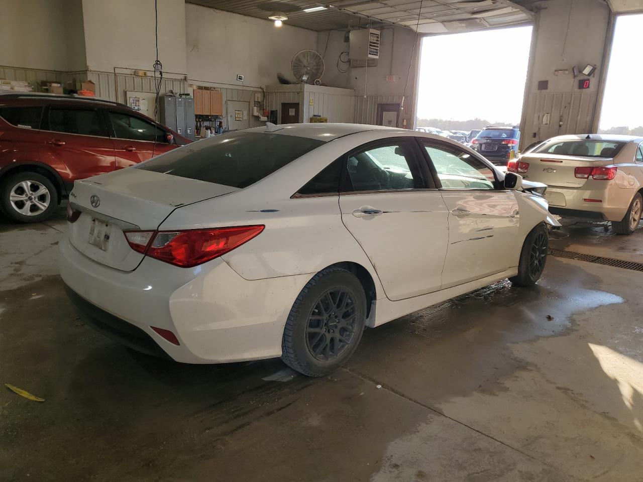 2014 Hyundai Sonata - Image 3