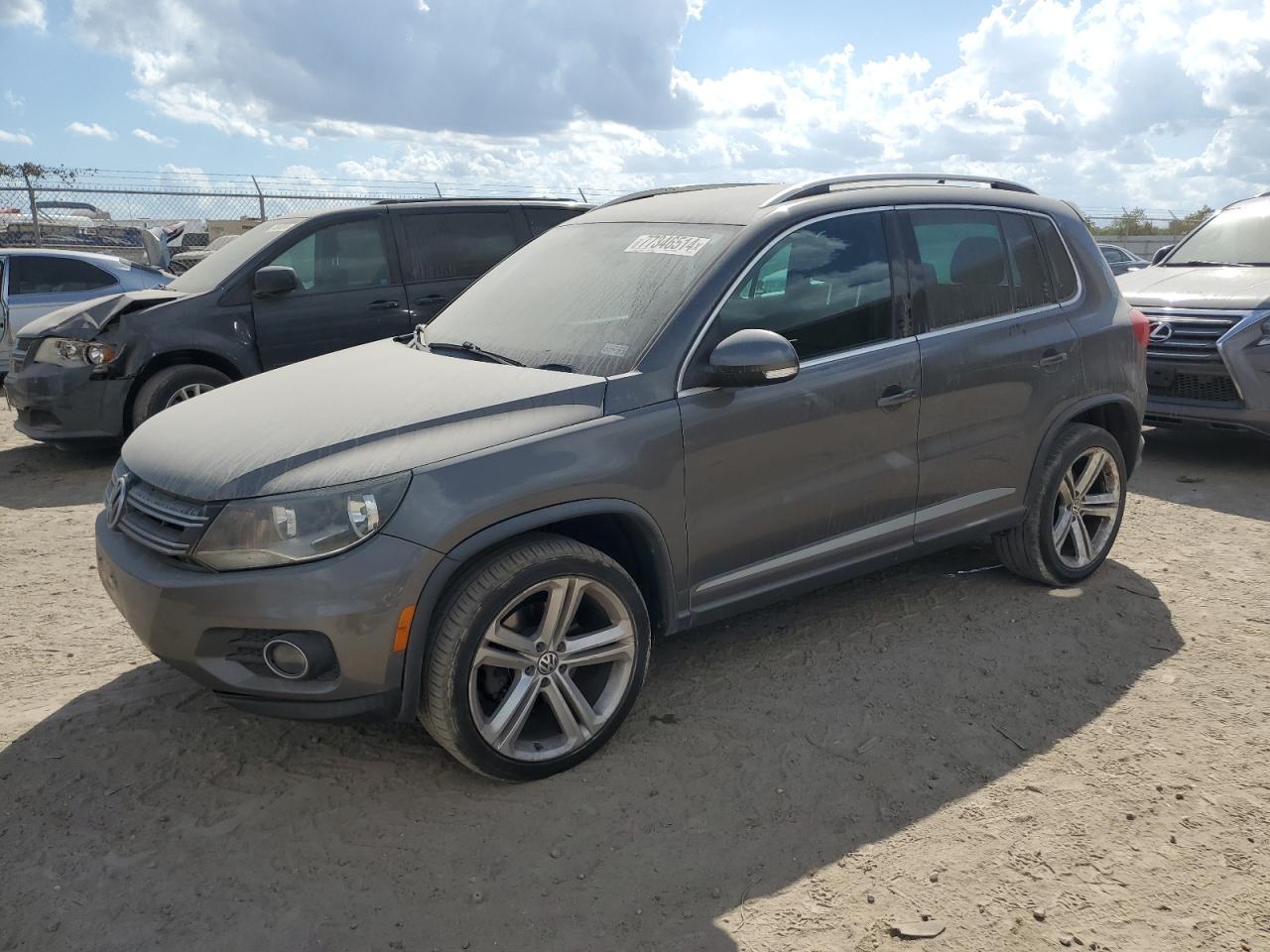 2016 Volkswagen Tiguan S VIN: WVGAV7AXXGW614437 Lot: 77346514