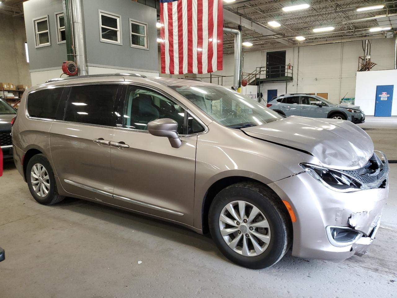 2018 Chrysler Pacifica Touring L Plus VIN: 2C4RC1EG5JR260833 Lot: 75233744