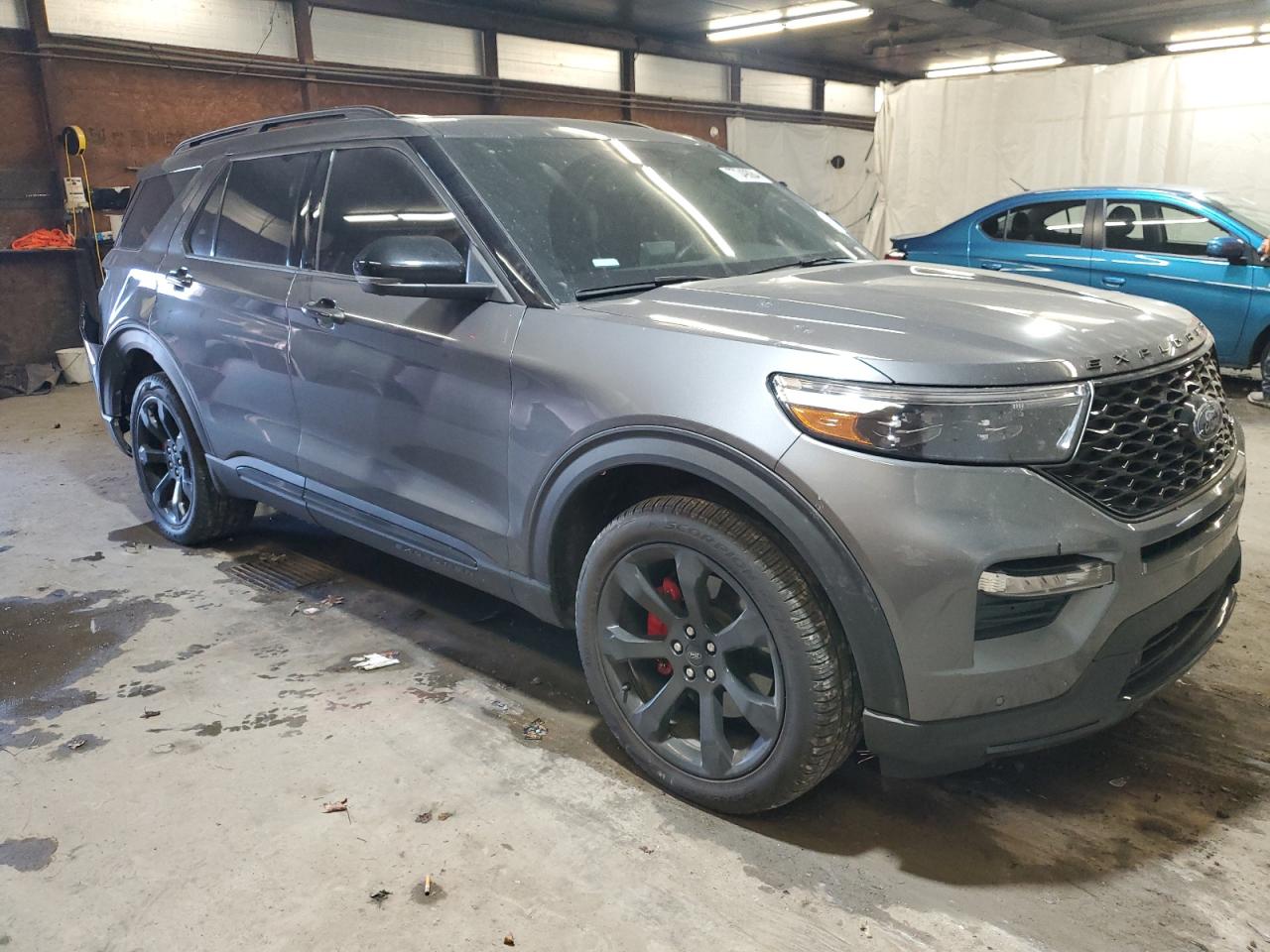 2023 Ford Explorer - Image 4
