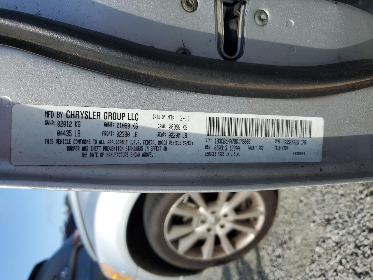 2011 Dodge Caliber - Image 13
