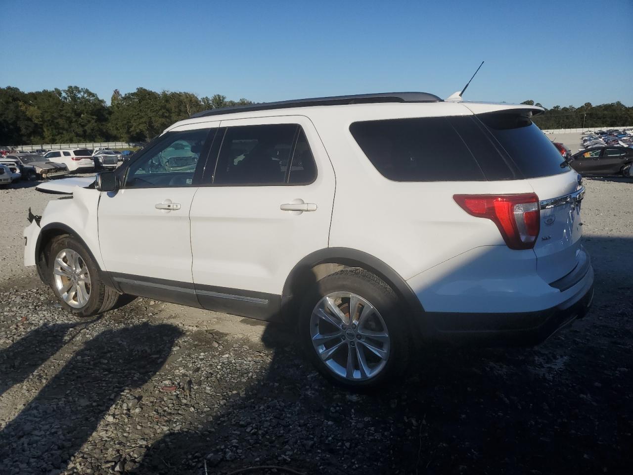 2019 Ford Explorer - Image 2