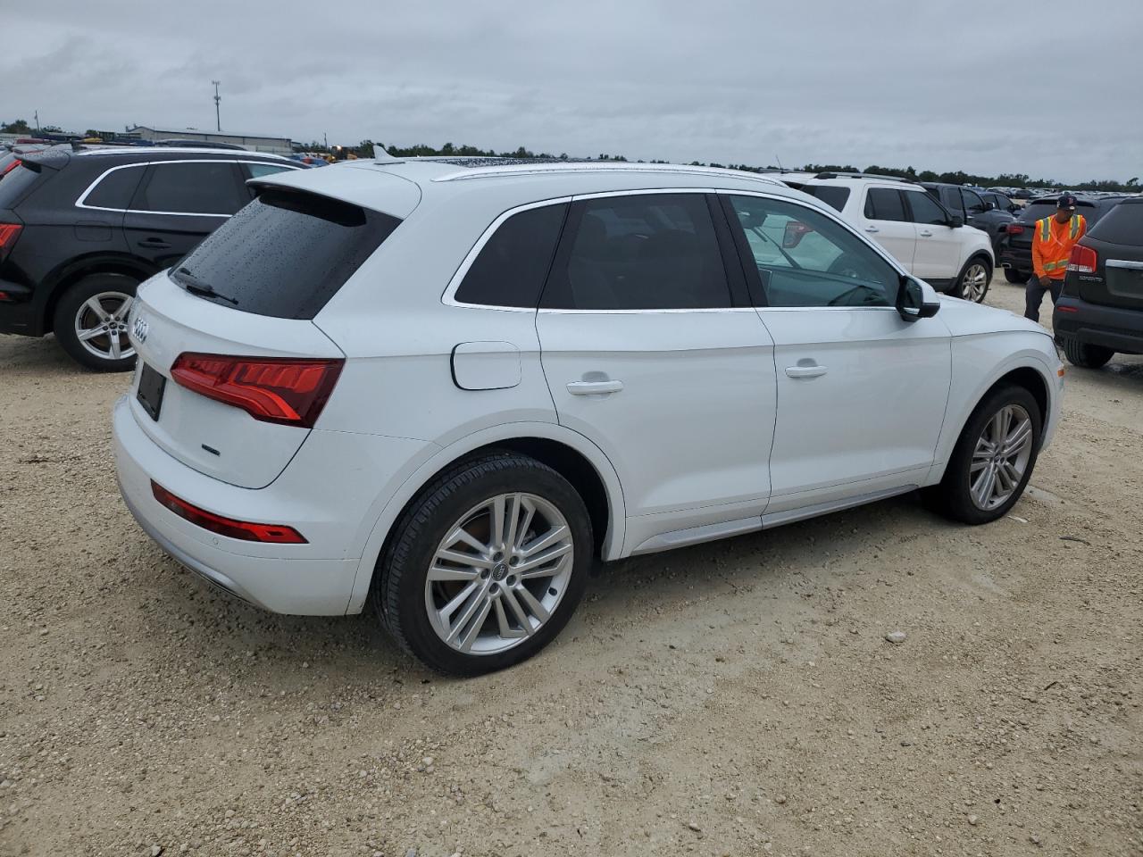 2019 Audi Q5 Premium Plus VIN: WA1BNAFY1K2024869 Lot: 74054724