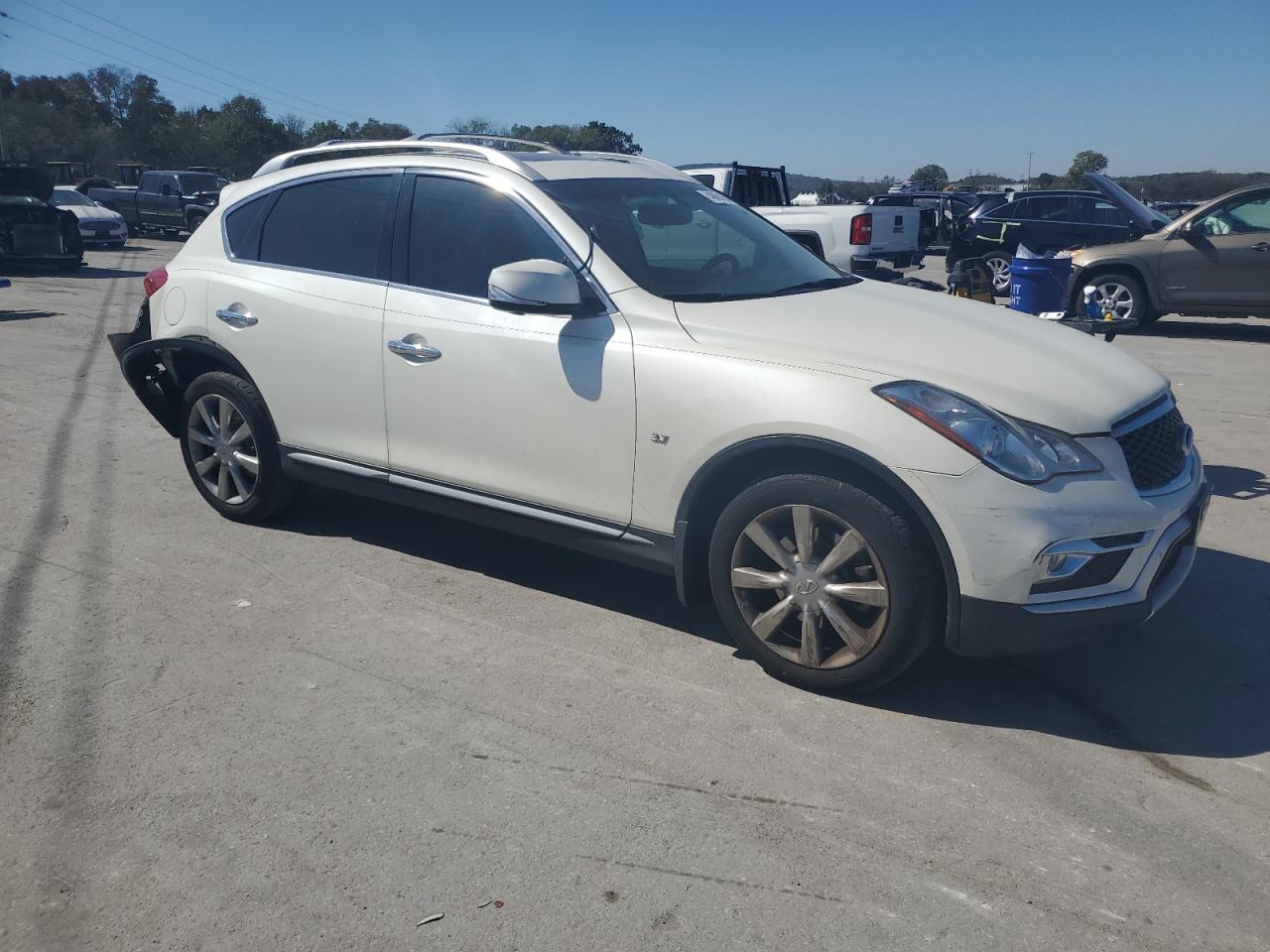 2017 Infiniti QX50 - Image 4