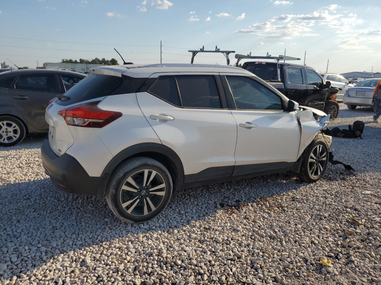 2018 Nissan Kicks - Image 3