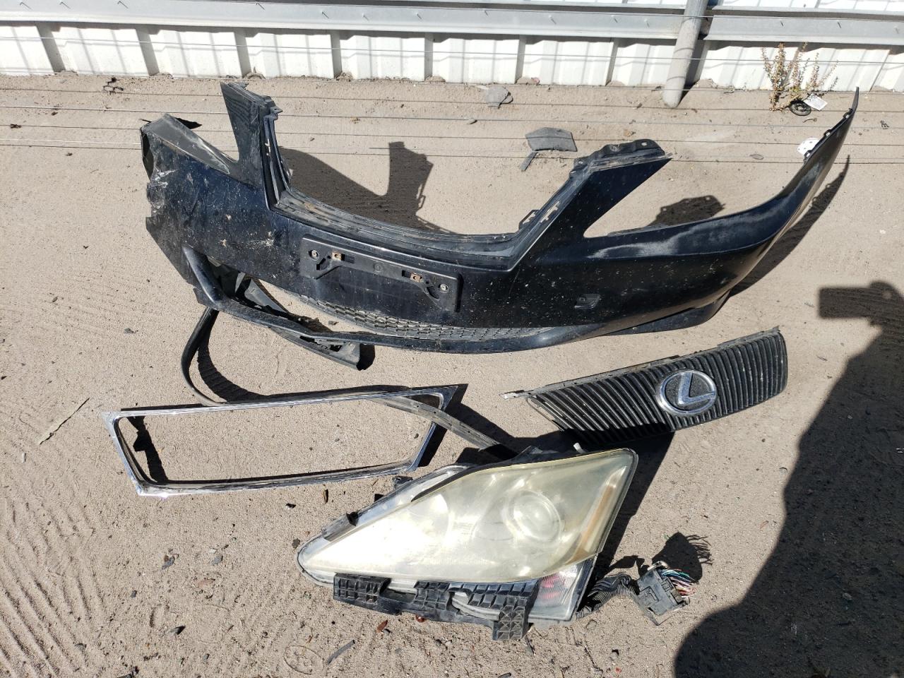 2007 Lexus IS - Image 12