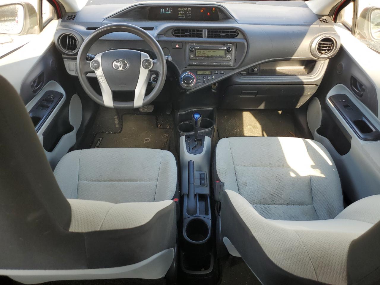 JTDKDTB31E1072168 2014 Toyota Prius C