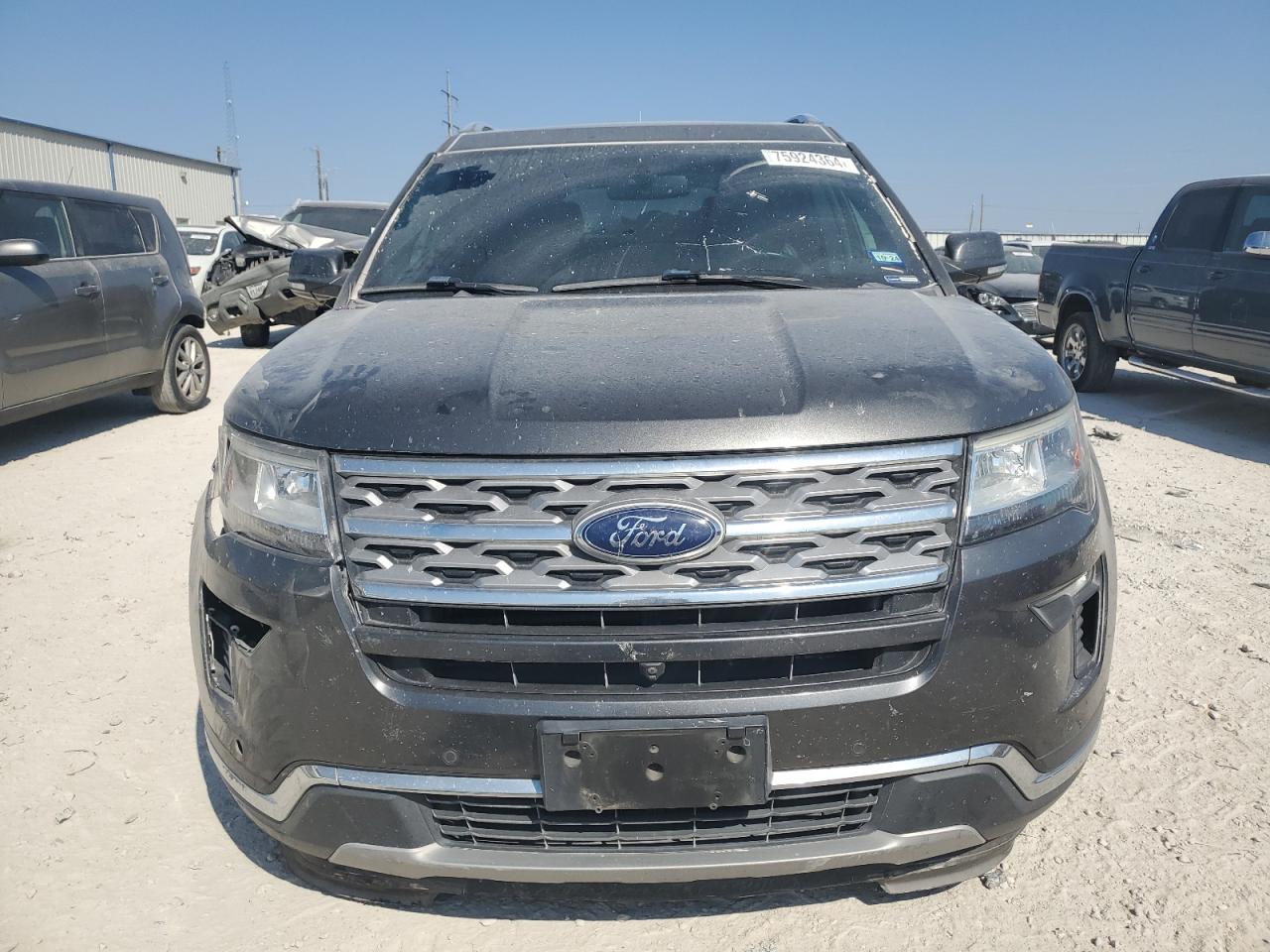 2019 Ford Explorer - Image 5