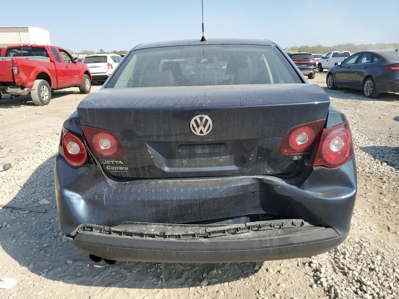 2010 Volkswagen Jetta - Image 6