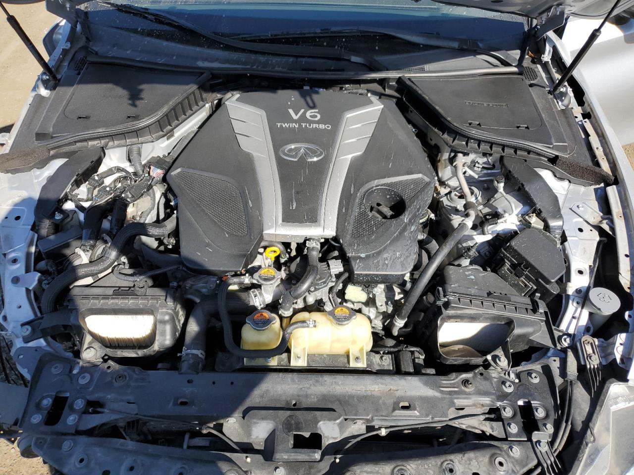 2018 Infiniti Q60 - Image 12
