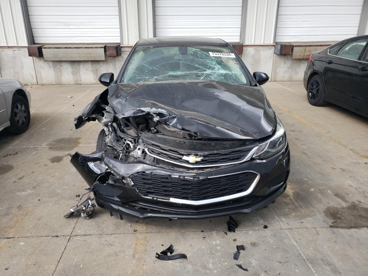 2018 Chevrolet Cruze - Image 5