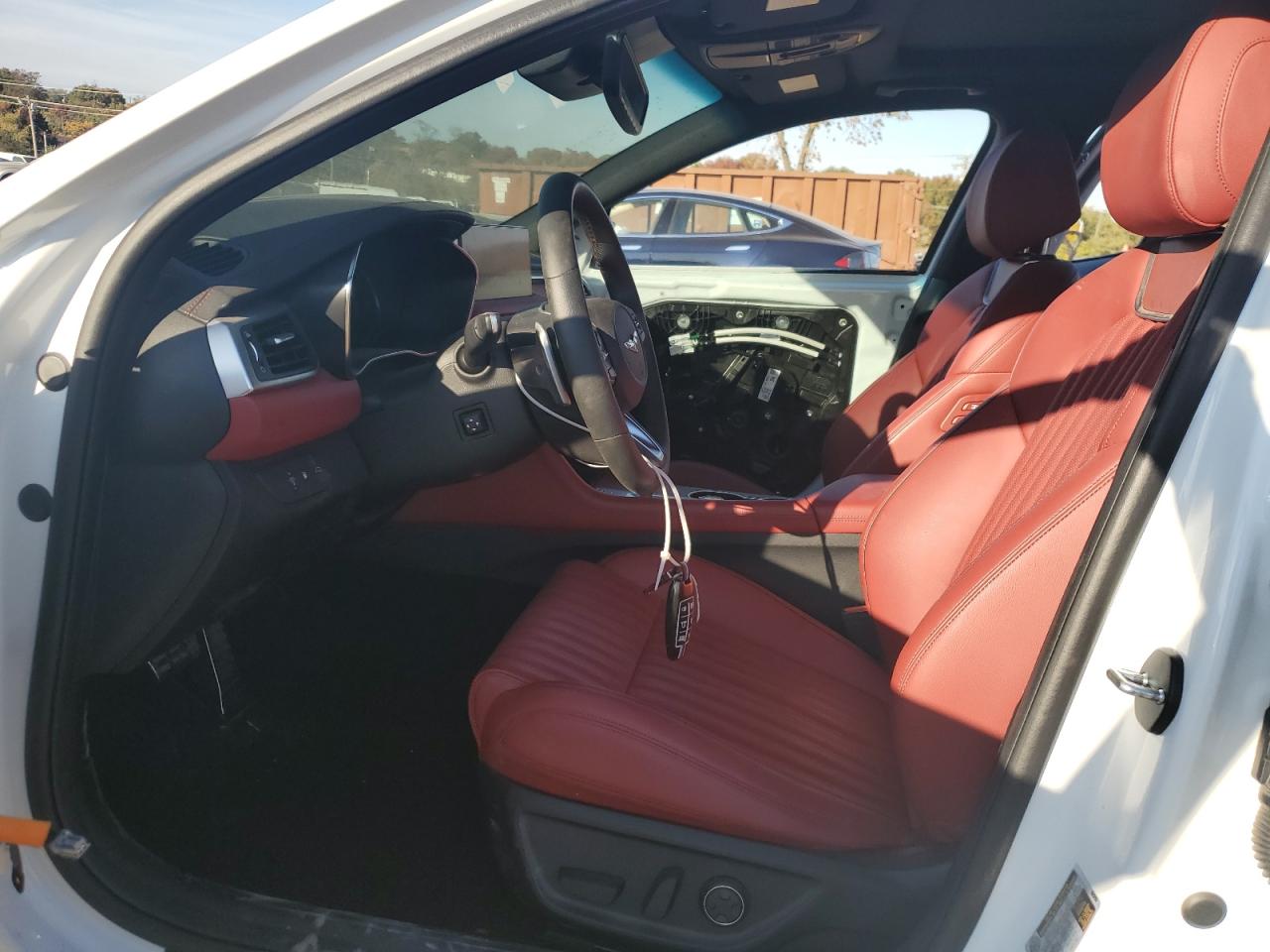 2023 Genesis G70 - Image 7