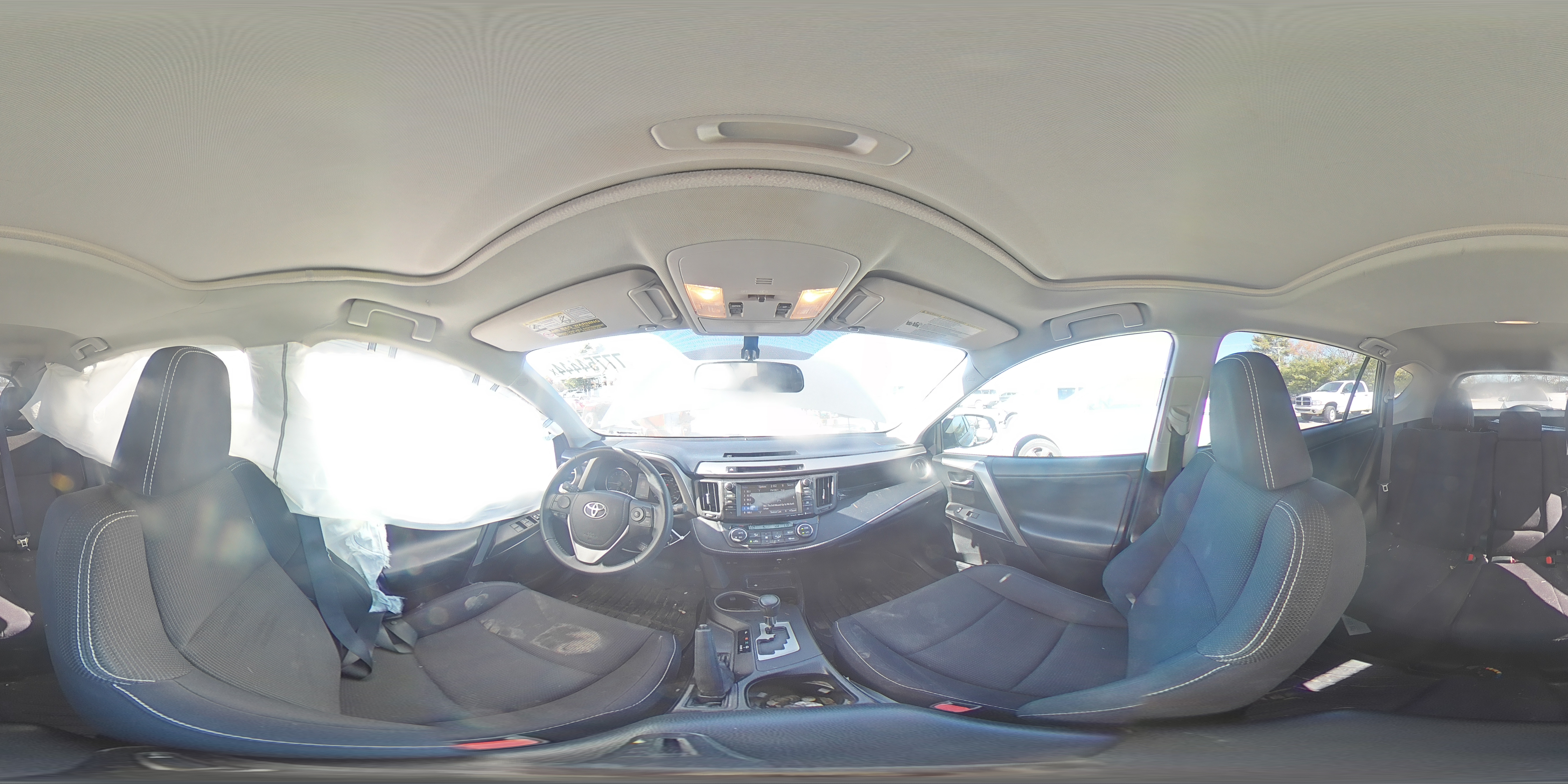 2016 Toyota RAV 4 - Image 14