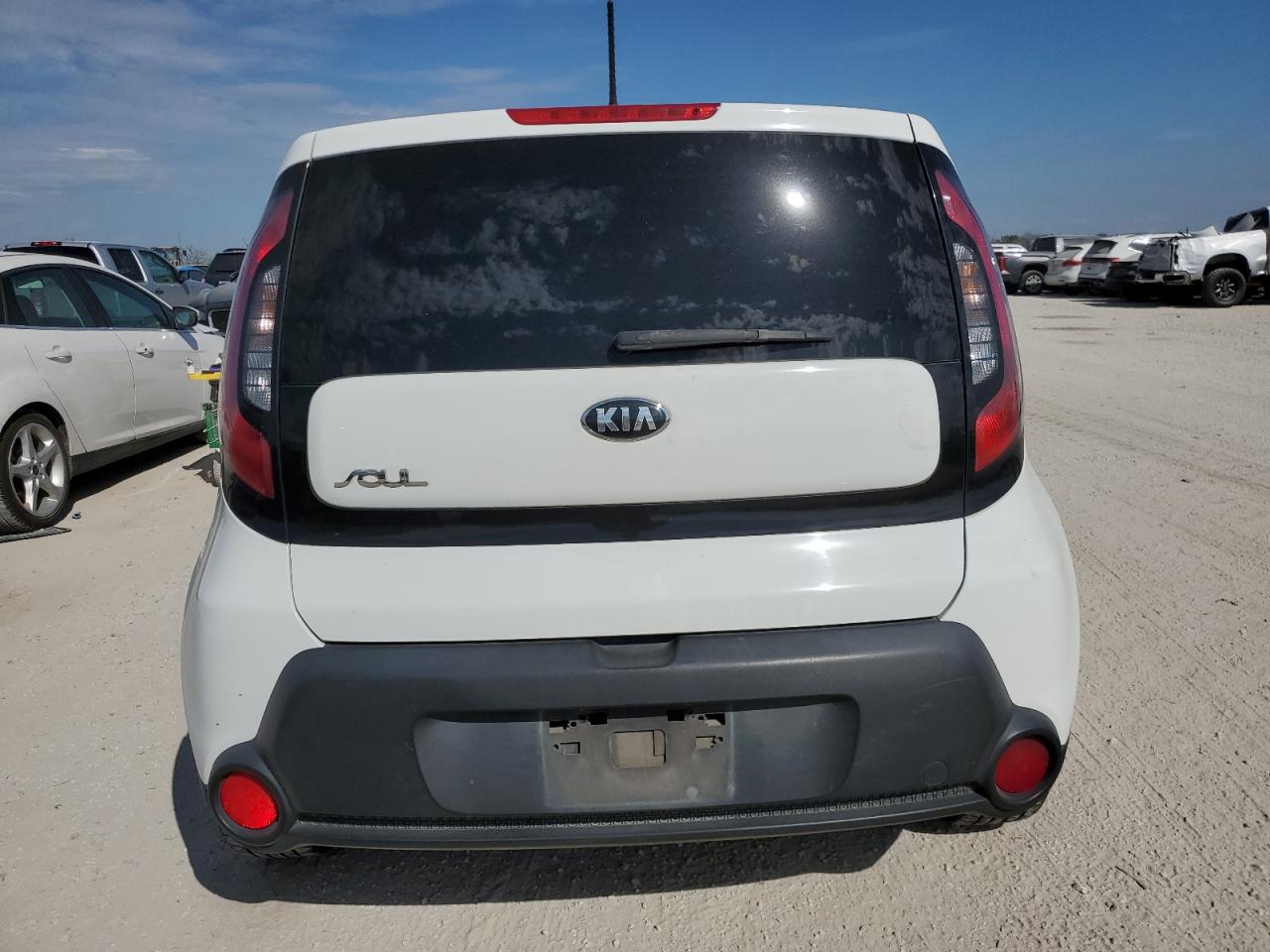 KNDJN2A21F7220684 2015 Kia Soul