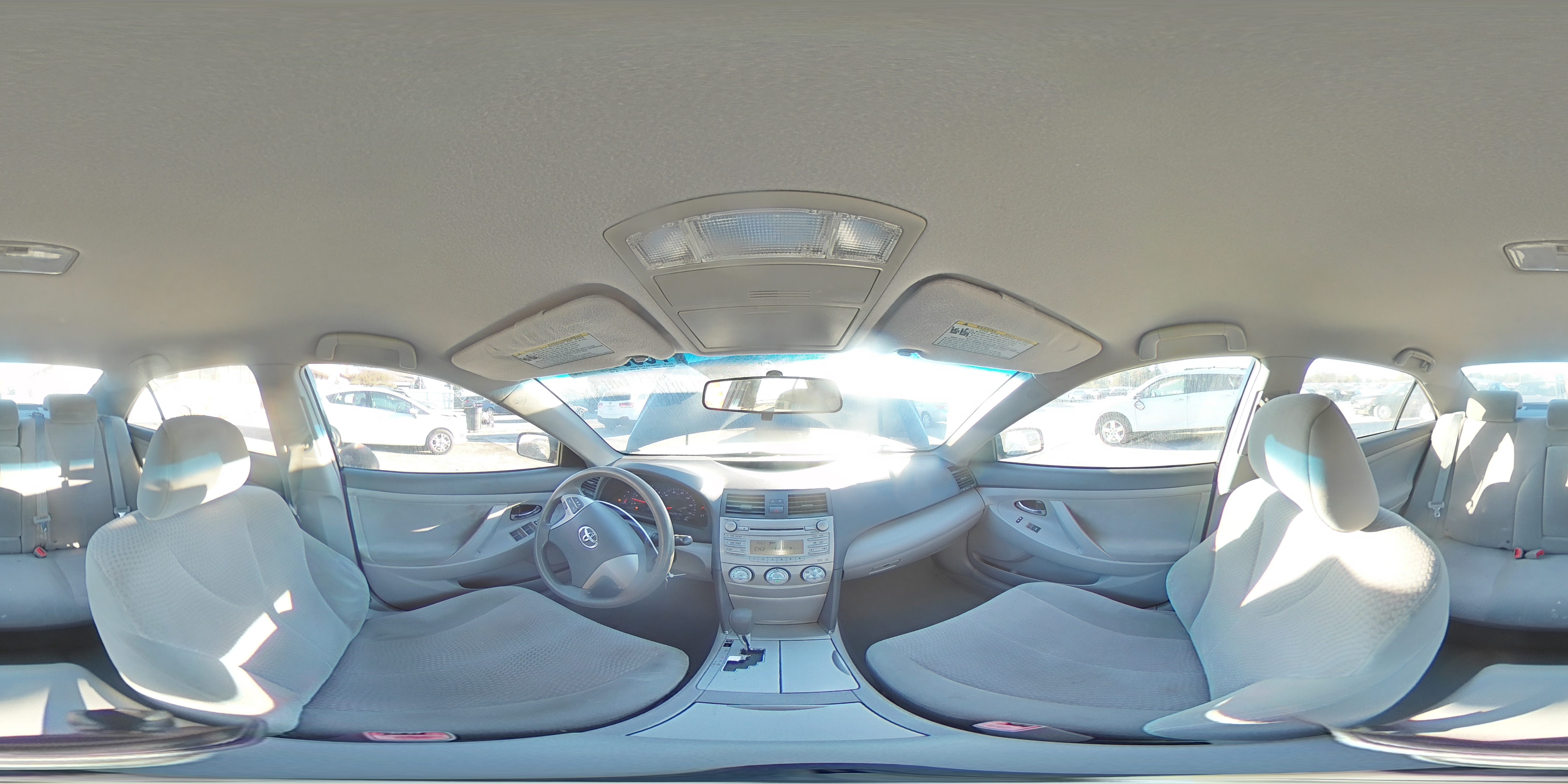 2011 Toyota Camry - Image 13