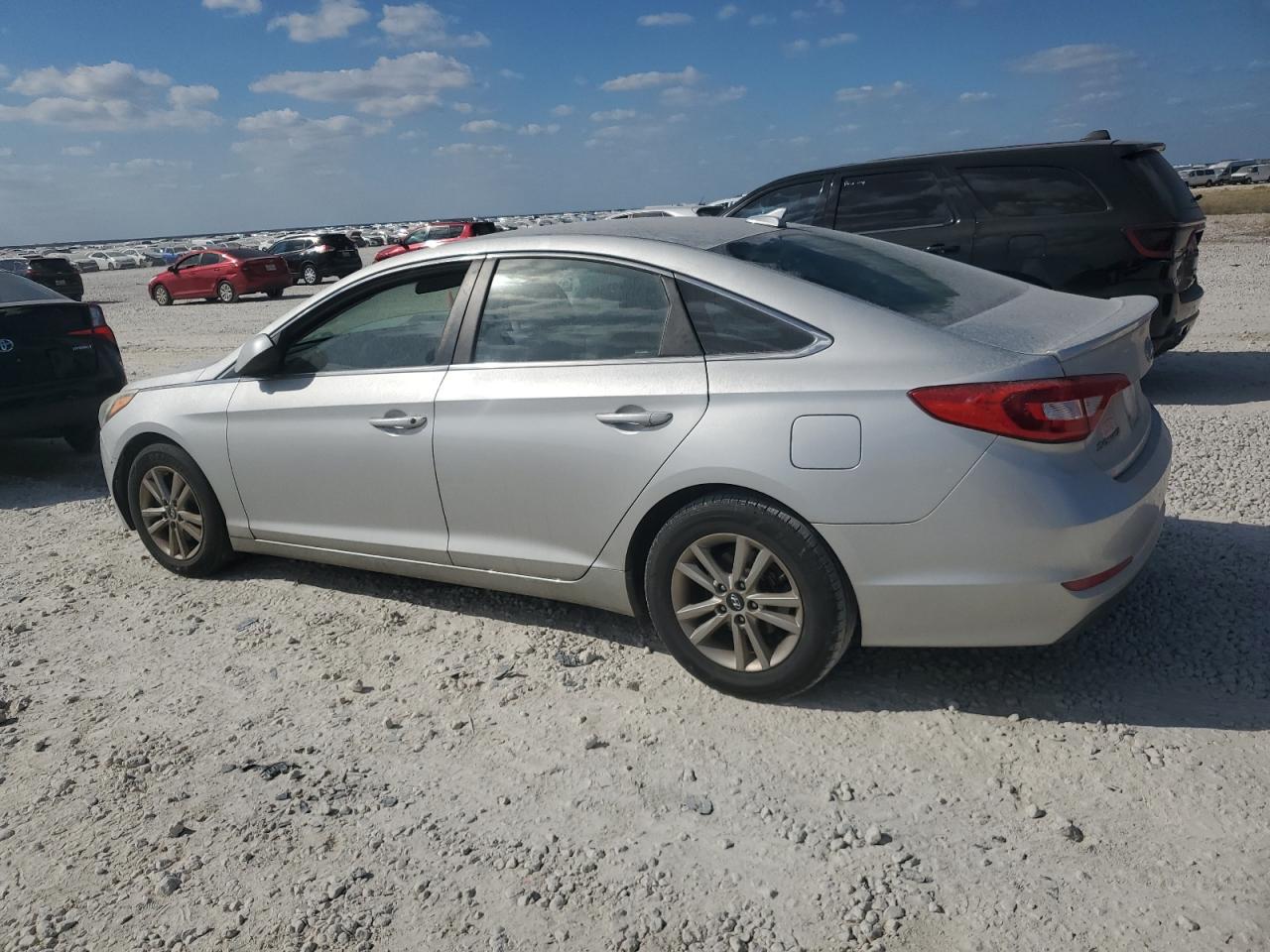 2017 Hyundai Sonata Se VIN: 5NPE24AF1HH560960 Lot: 76634144