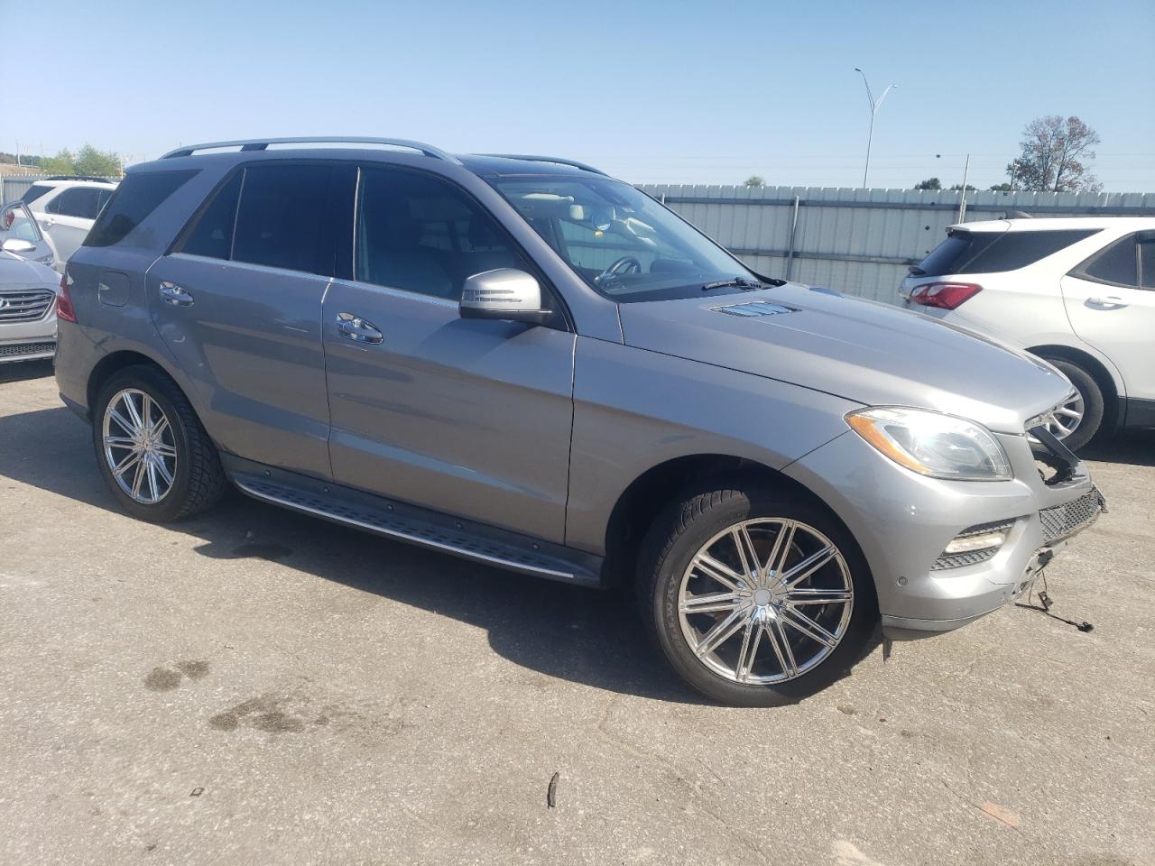 VIN 4JGDA5HB0EA344586 2014 MERCEDES-BENZ M-CLASS no.4