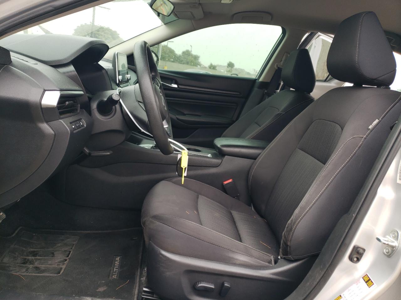 2020 Nissan Altima - Image 7